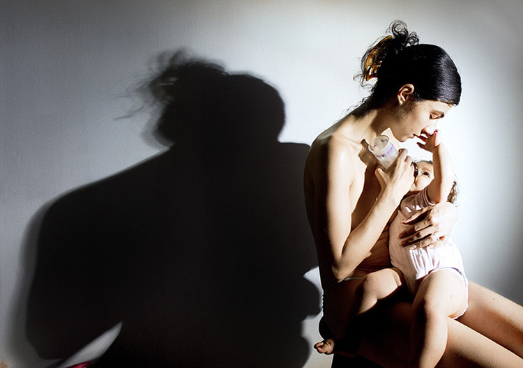 Home Truths: Photography and Motherhood