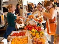 Student Day at Iowa City Farmers Market