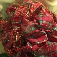 UD Botanic Gardens Holiday Bow Pop-Up